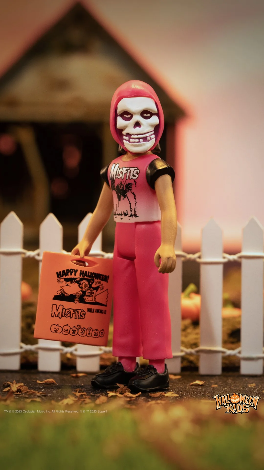 Misfits Halloween Kids "Walk Among Us” ReAction Figure - Image 7